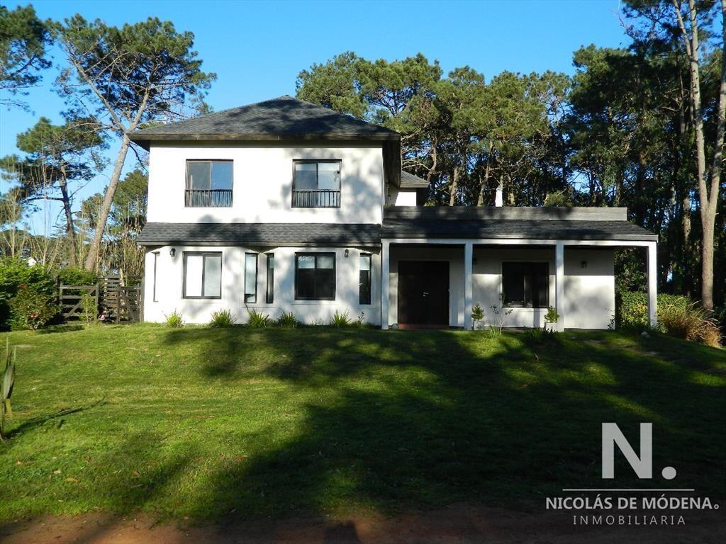 Casa Punta del Este - Barrio Privado 5 dormitorios
