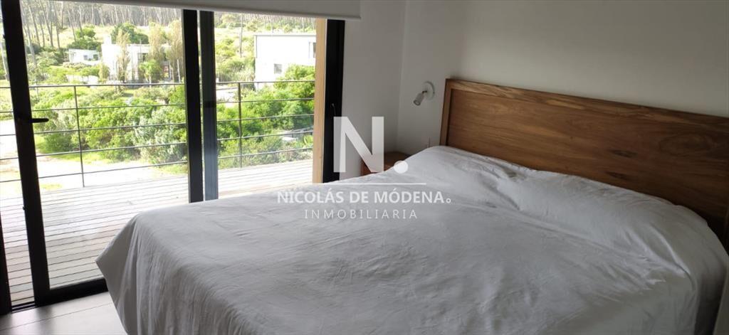 Apartamento de 2 dormitorios en venta y alquiler Anual, Man