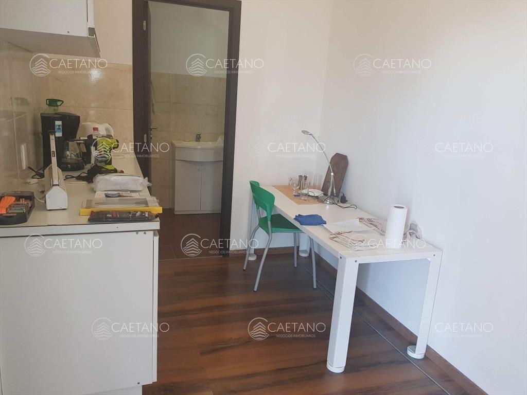 Excelente galpon con oficinas, 600 m2, en