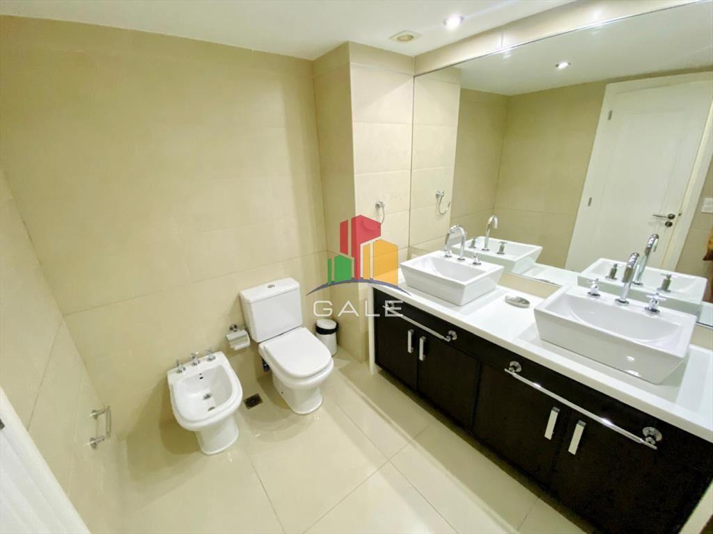 Apartamento en Brava, 4 dormitorios *