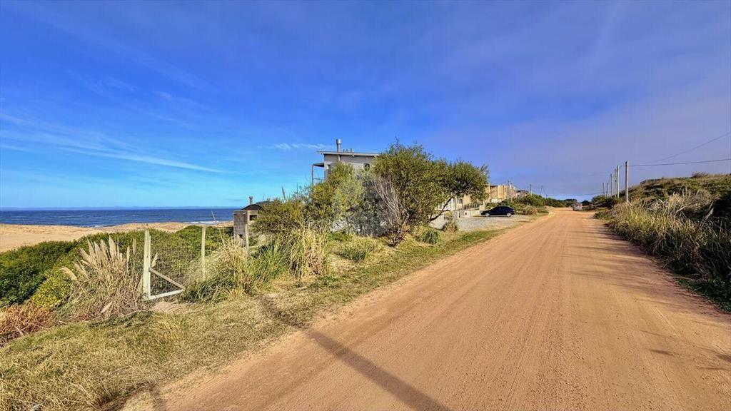 Venta Terreno de 689 m² Cerca del Mar, Punta del Diablo