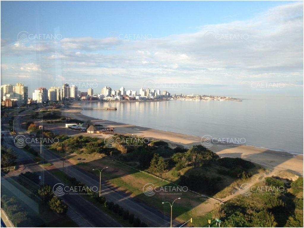 apartamento en primera linea de playa mansa