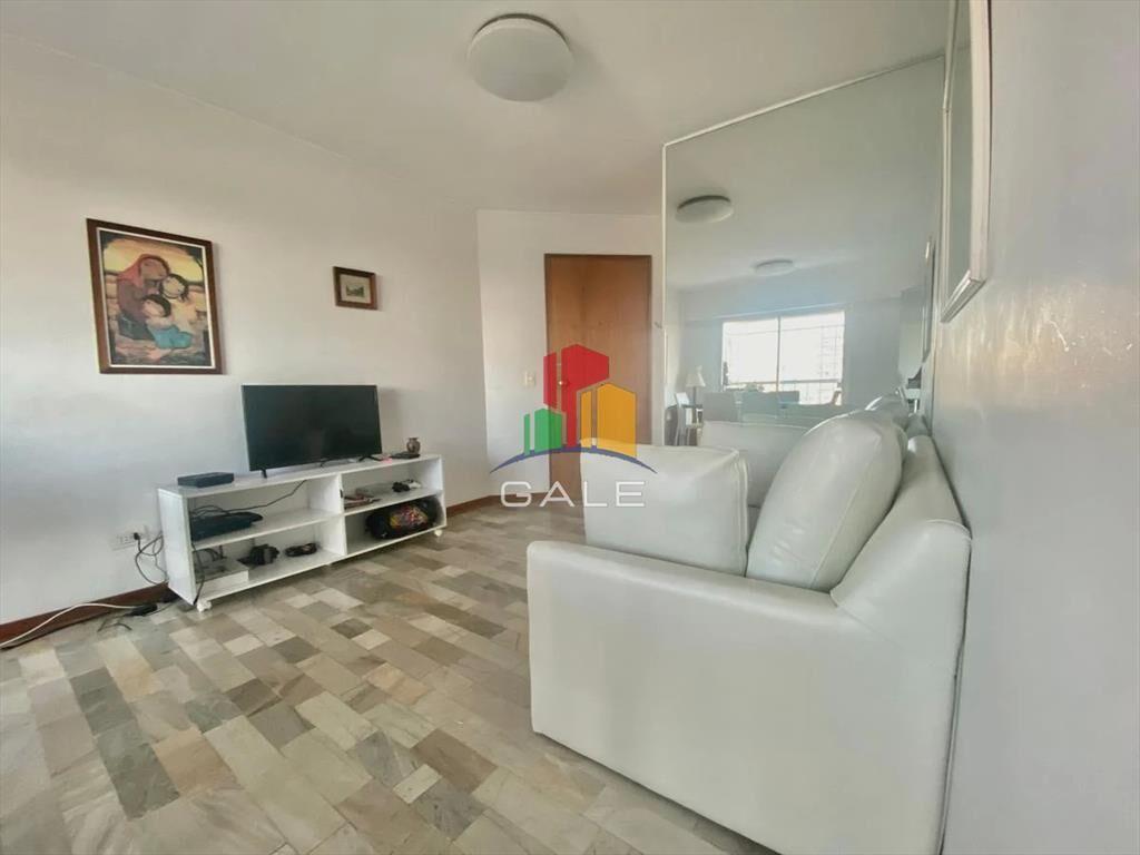 Apartamento cómodo, amplio y luminoso, muy bien ubicado, c