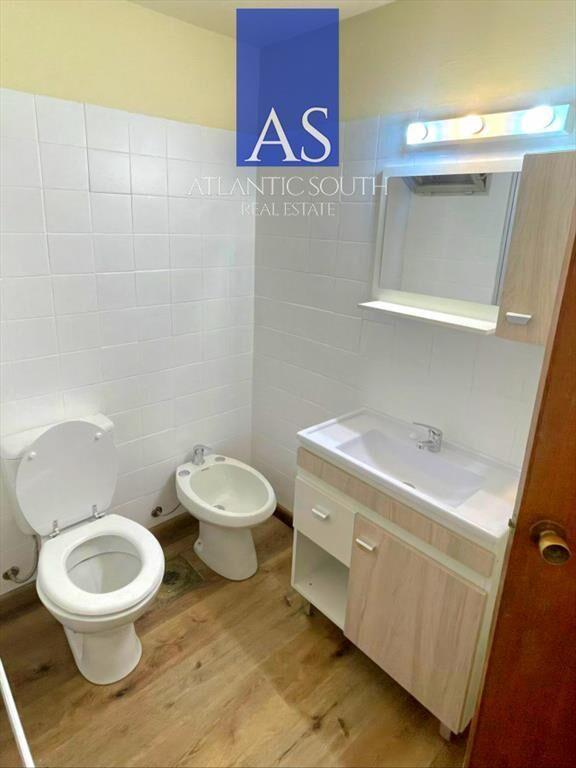 Loft monoambiente reciclado frente al mar con y