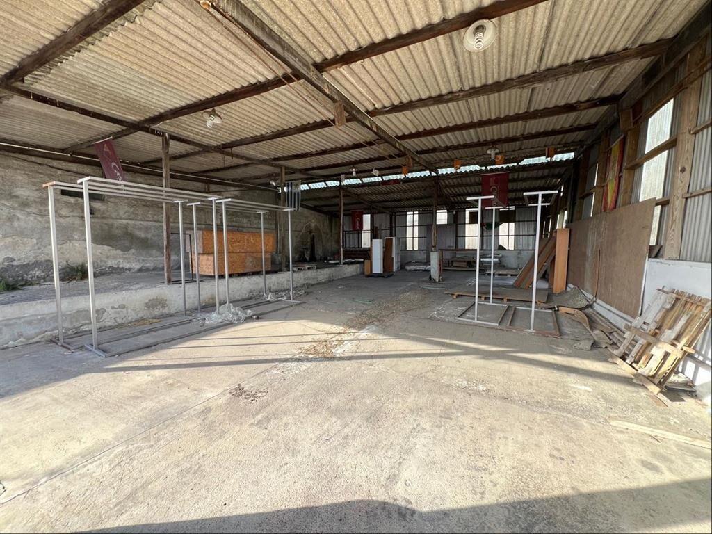 Venta local de 5650m2 en Maroñas