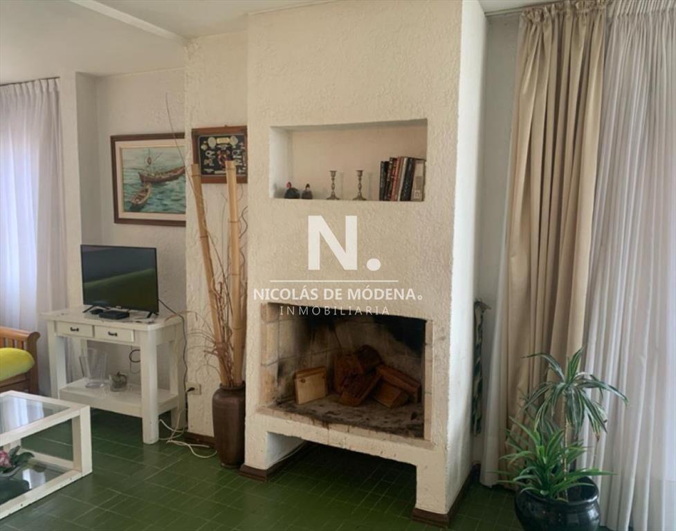 Vende apartamento en Brava, de 2 dormitorios