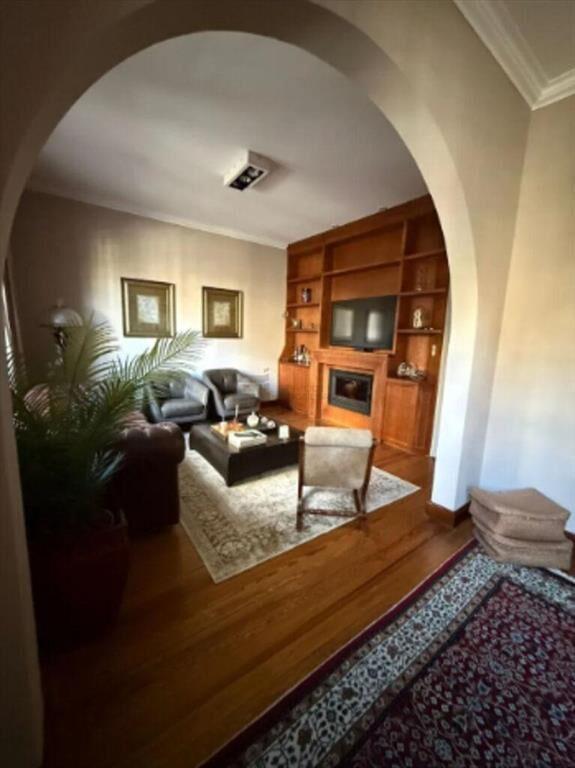Casa en venta, cuatro dormitorios, garaje.