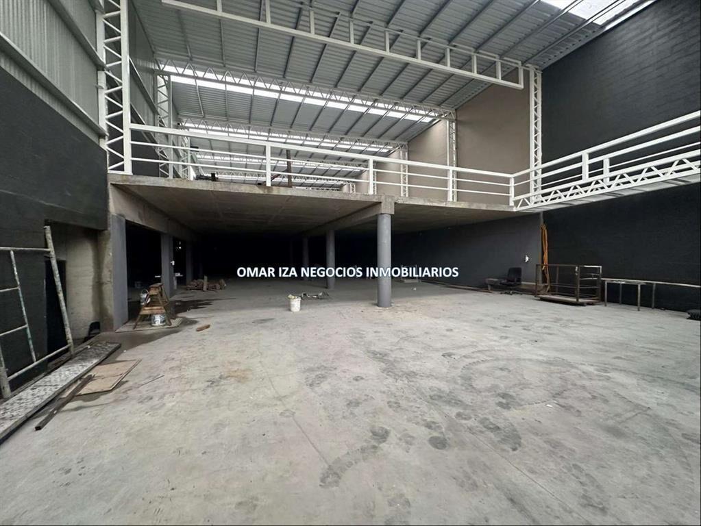 VENTA ALQUILER LOCAL COMERCIAL EN UNION, PRIMERA LINEA, GAL