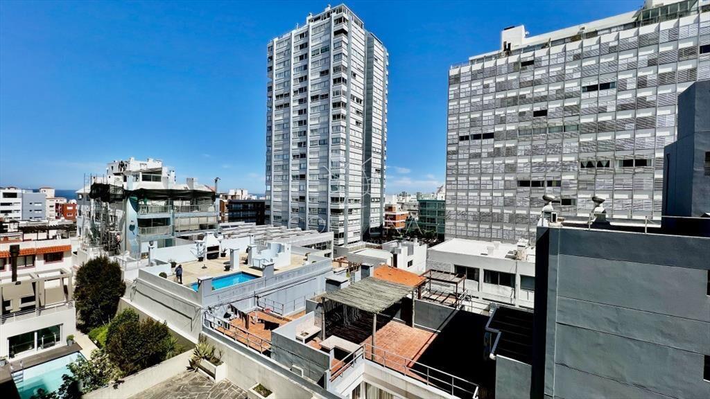 Oportunidad Reciclada - 1 Dormitorio en Edificio