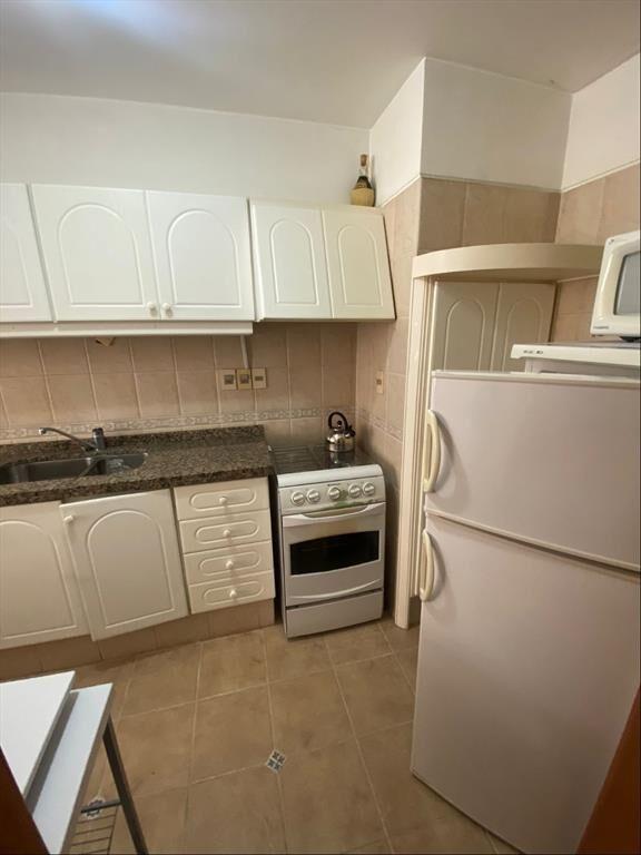 Precioso Apartamento Amueblado En Puerto Del Buceo C/Patio