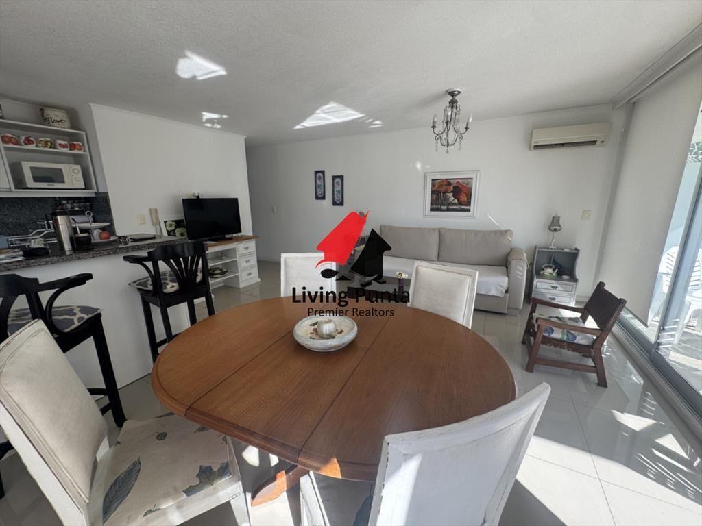 Apartamento sobre Avenida Roosvelt
