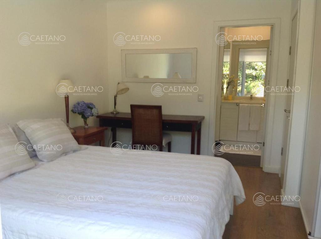 Excelente casa de 4 dormitorios en Montoya