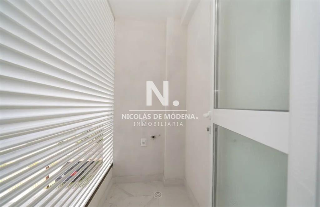 Apartamento en Alquiler de 2 dormitorio frente al