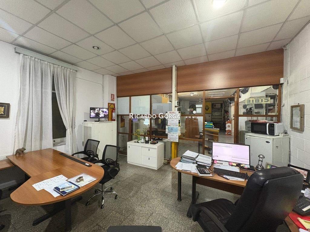 Local Comercial en Alquiler ubicado en Cordón a metros d...