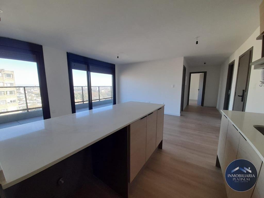 Apartamento dos dormitorios y terraza en venta en La Bla...
