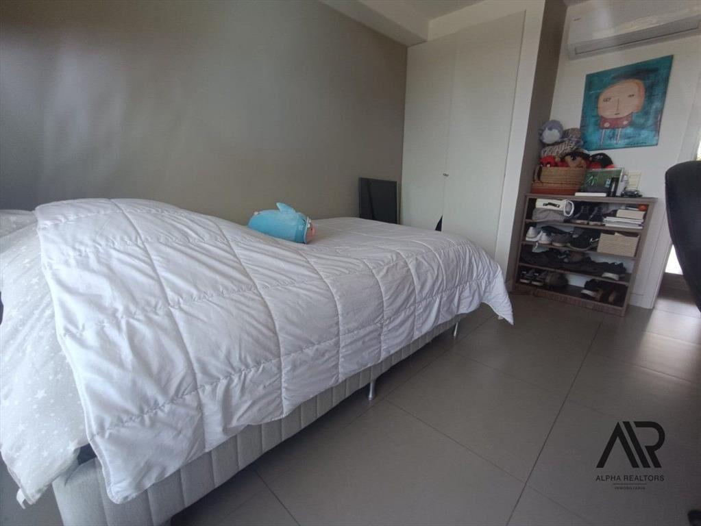 Apartamento De Tres Dormitorios Mas Dependencia En Venta...