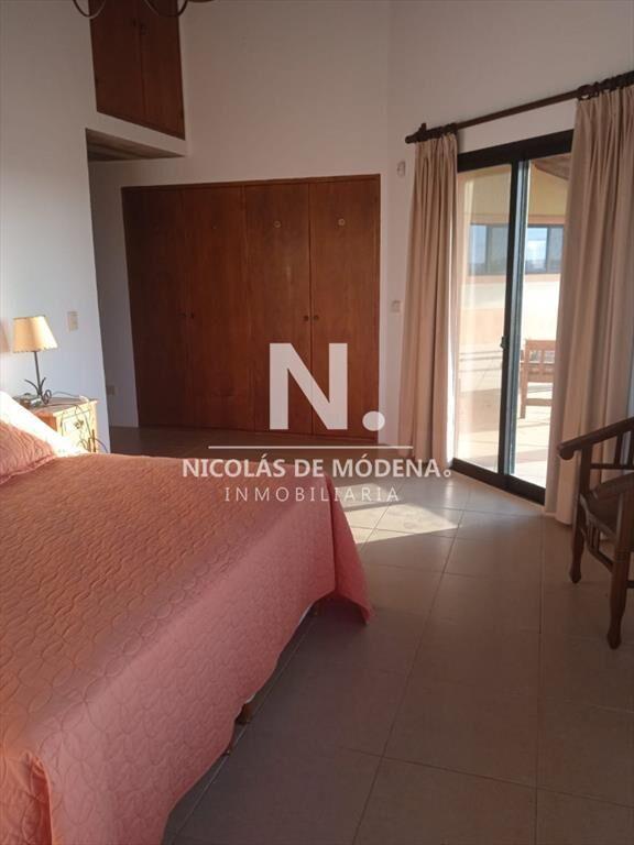 Se vende casa en el Quijote, La Barra de 3