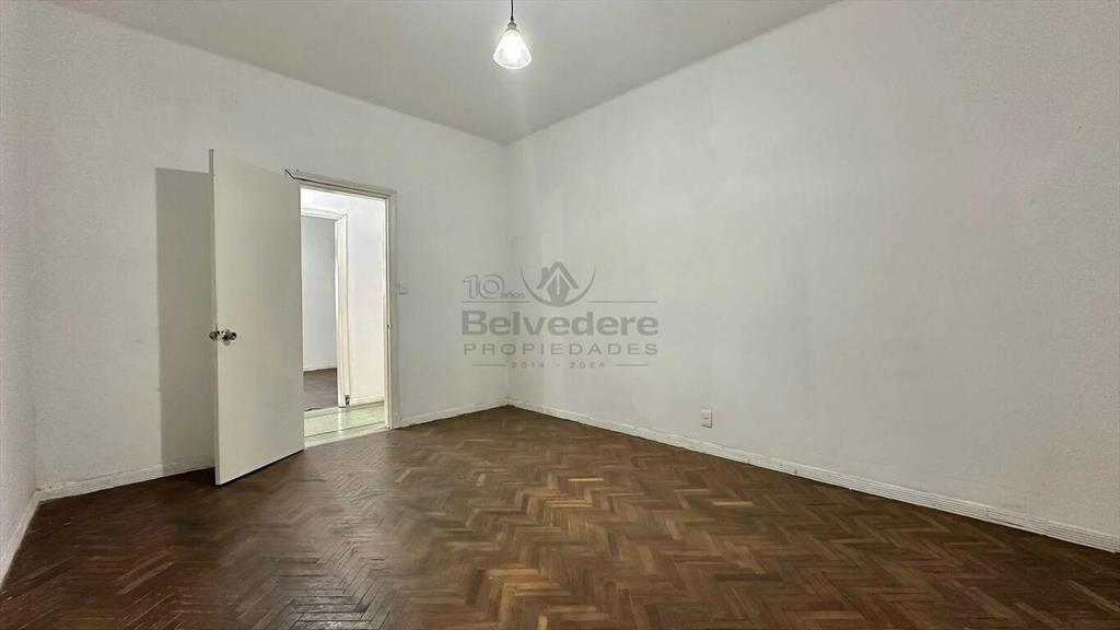 Casa cuatro dormitorios + Local en venta en Belvedere