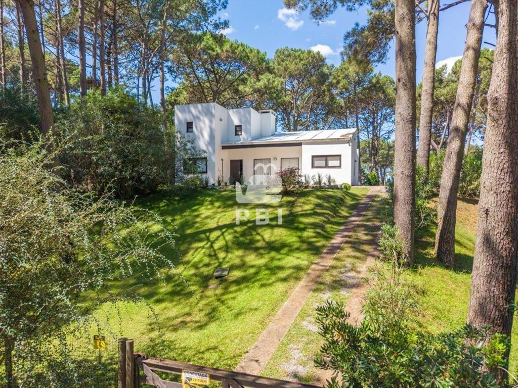 Casa en venta en Club del Lago, Punta Ballena -