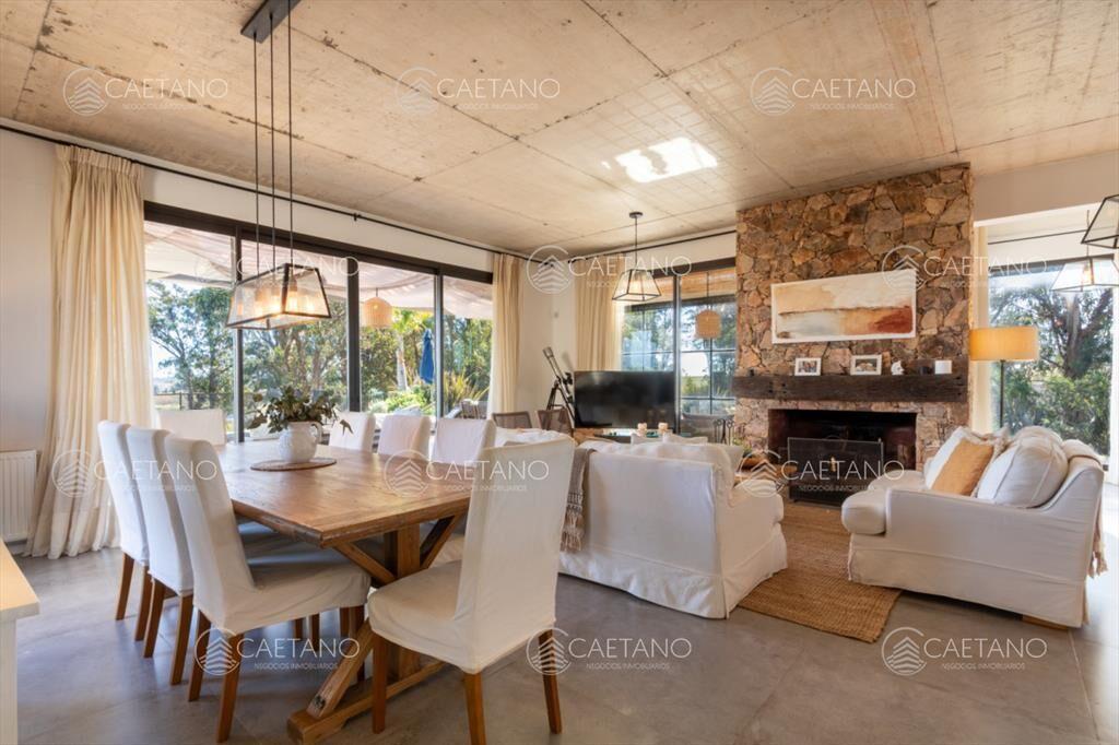 Casa en Alquiler Barrio Privado Manantiales Cuatro dormito