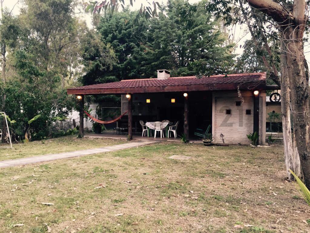 Venta Casa Guazuvirá viejo:2 dormitorios. Barbacoa.5 cuad...