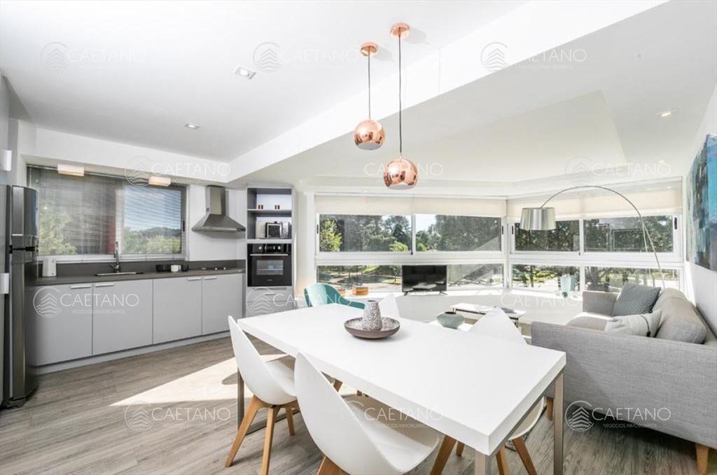 En venta hermoso departamento en Punta del Este.