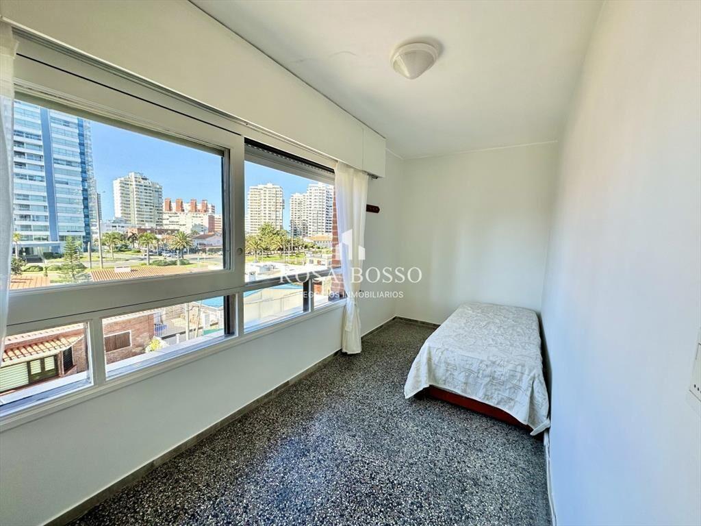 Apartamento, Venta, 2 dormitorios, Punta del