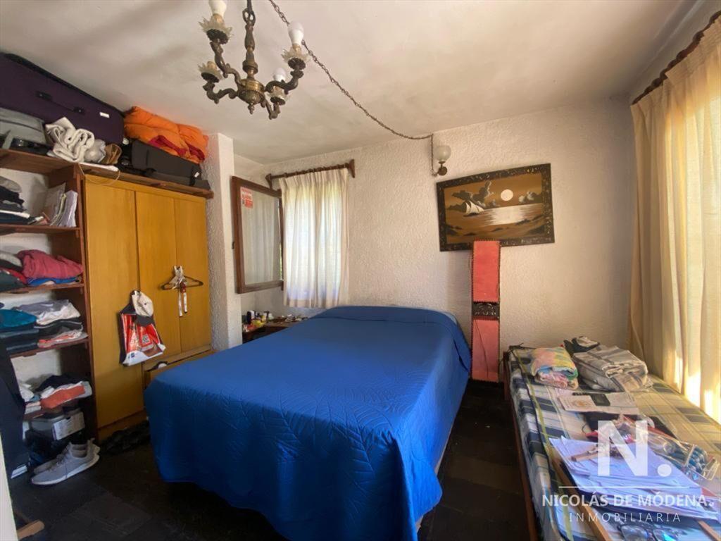 Chalet de 3 dormitorios, ideal para vivienda permanente.