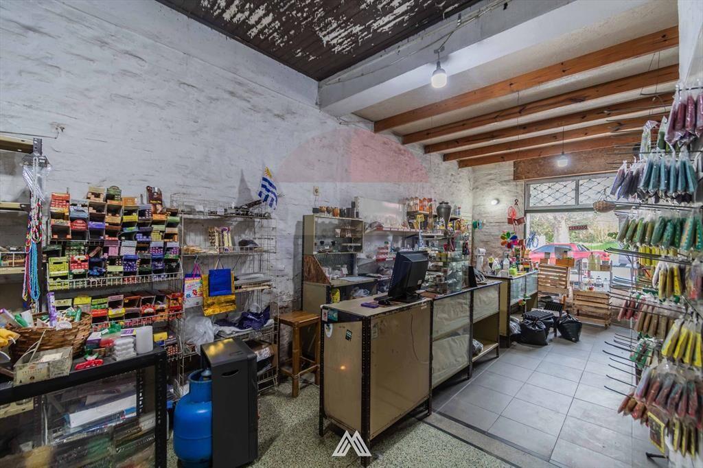 Venta casa 2 dor/local com. Peñarol fondo parrilla