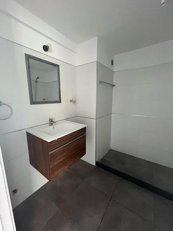 Alquiler Apartamento 2 Dormitorios con Garaje, La Blanquead
