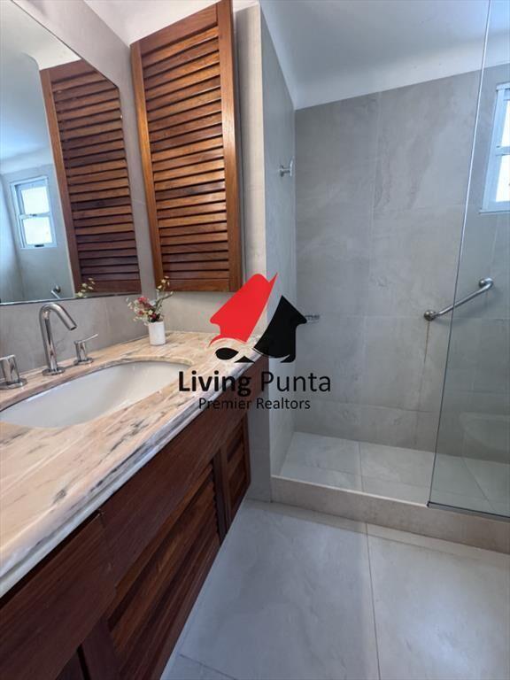 Hermosa planta en venta