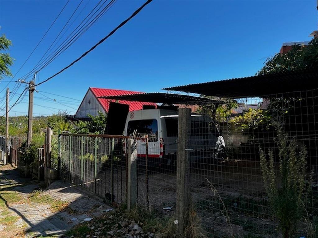 Venta terreno con mejoras en Aires Puros