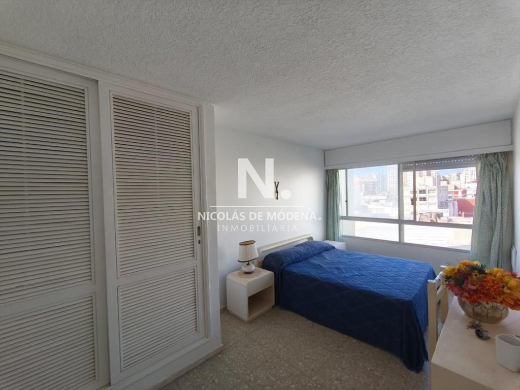 Apartamento EN VENTA - 3 dormitorios en - Punta
