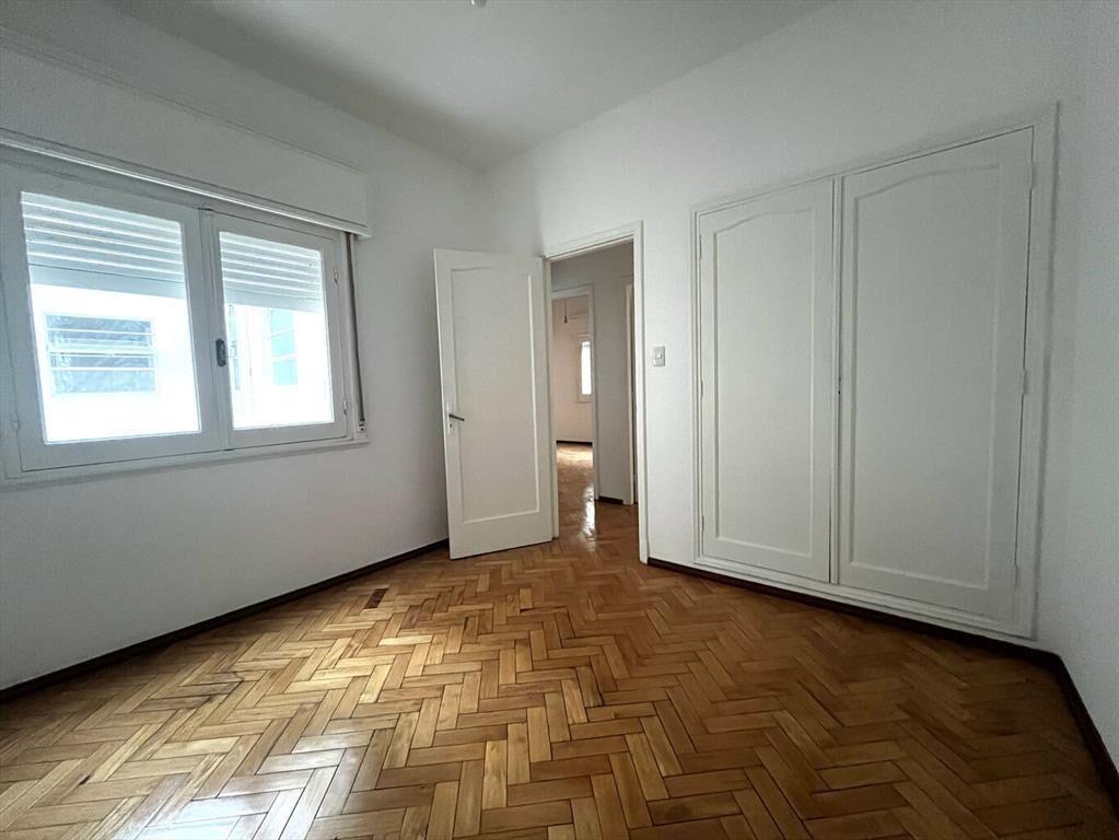 LA COMODIDAD DE UNA CASA! A SOLO 200 METROS DE LA RAMBLA!!!