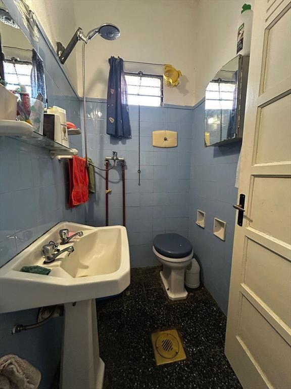 Venta Casa 5 Dormitorios, 2 baños, Parrillero, Cochera y Pa
