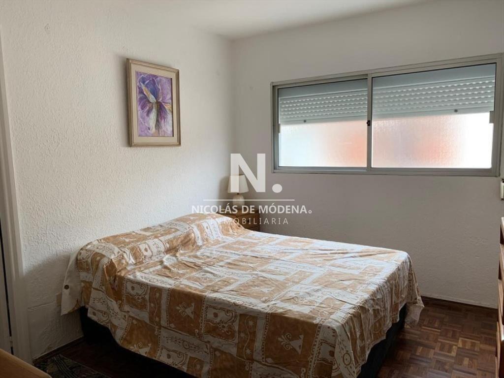 Impecable departamento, comodo e iluminado.