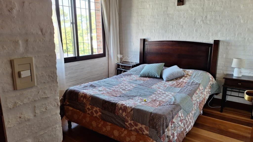 Casa 4 dormitorios en Pinares , Playa Mansa