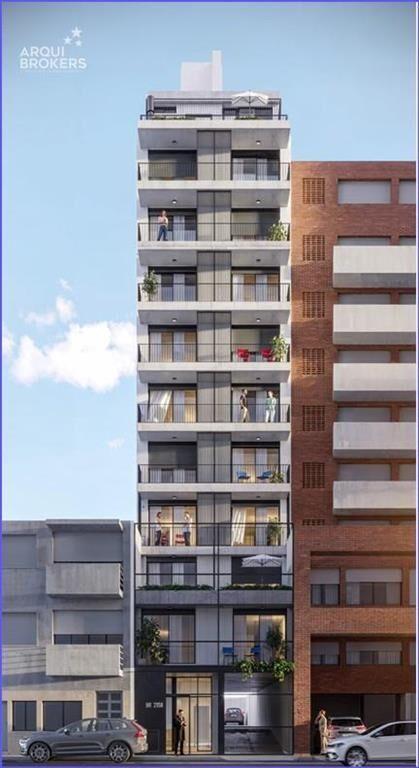 Apartamento monoambiente con patio en venta en Cordón Sur -