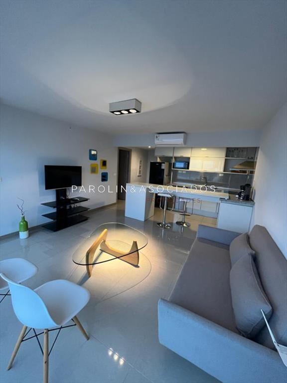 Apartamento en venta de 1 dormitorio y medio en