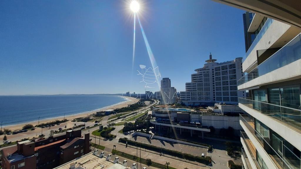Apartamento en Venta y Alquiler, Mansa, Punta del