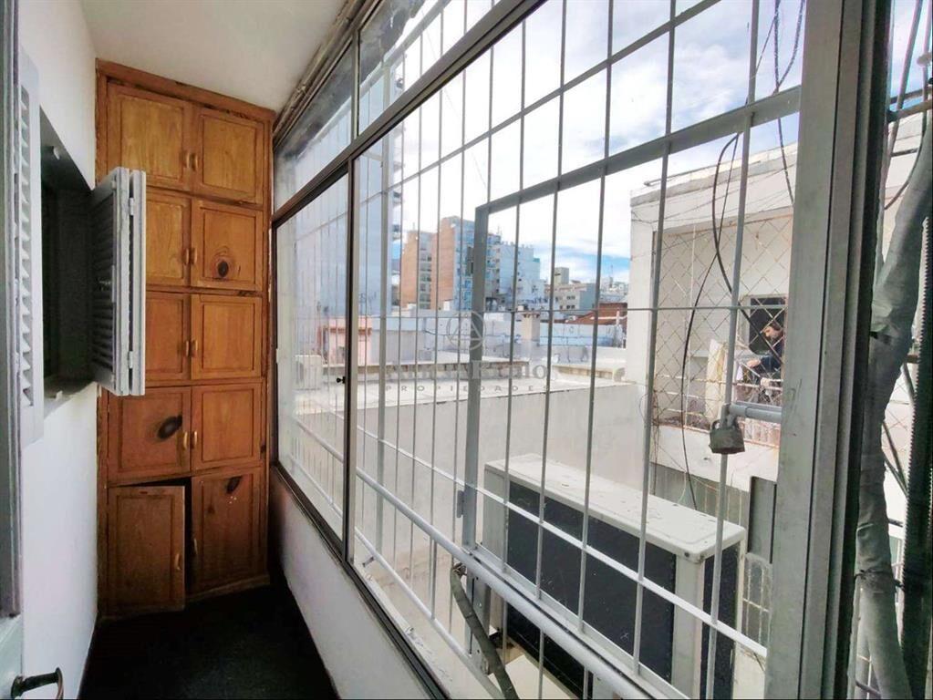 APARTAMENTO EN ALQUILER DE 1 DORMITORIO EN POCITOS 1º P...
