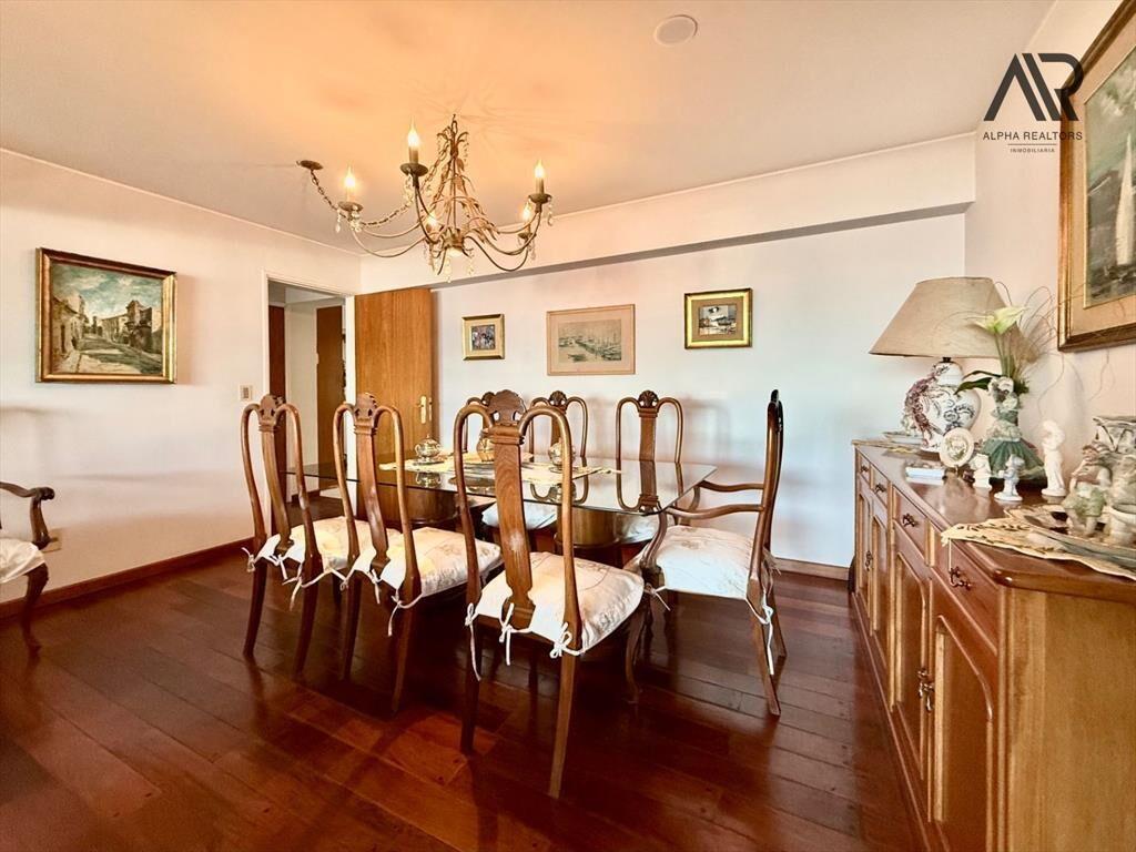 Apartamento Rambla Malvin 3 dormitorios garaje patio
