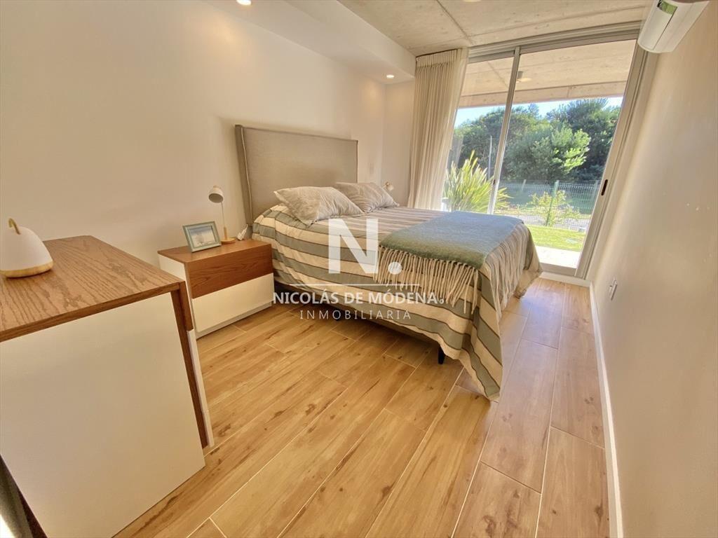 Vende impecable apartamento de 2 dormitorios en