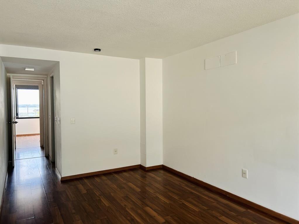 Venta apartamento 4 dormitorios en Ciudad Vieja con renta