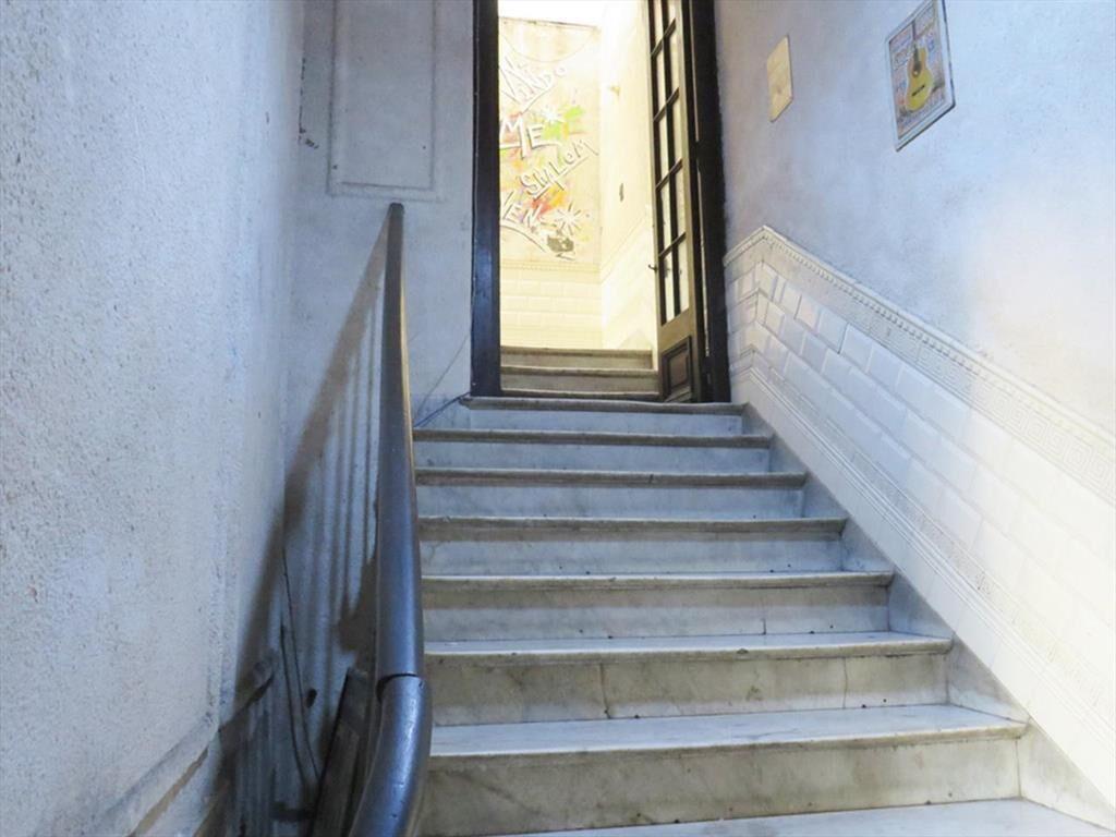 Venta edificio pensión quince dormitorios Ciudad Vieja