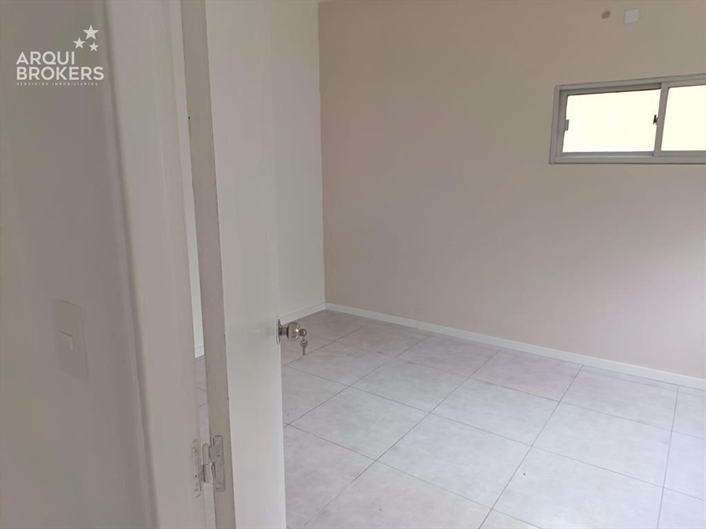 Apartamento de dos dormitorios en venta en Carrasco Norte -