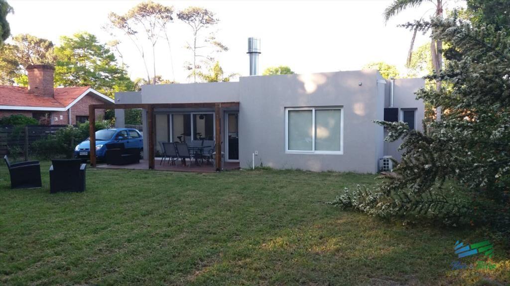 Casa Moderna - Barrio Cantegril
