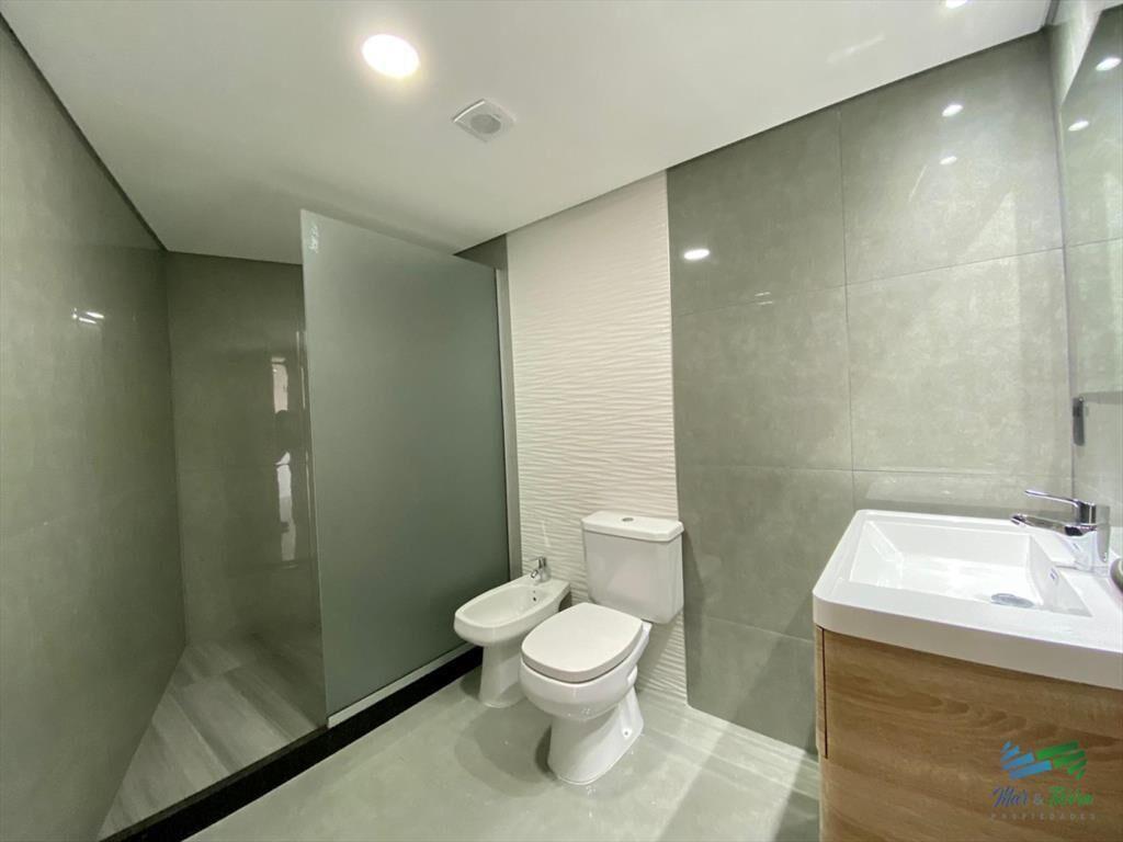 En venta apartamento 3 dormitorios, vista al mar,