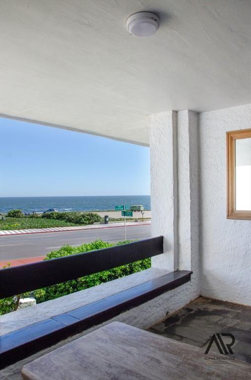 Apartamento en venta c/ cochera en Península