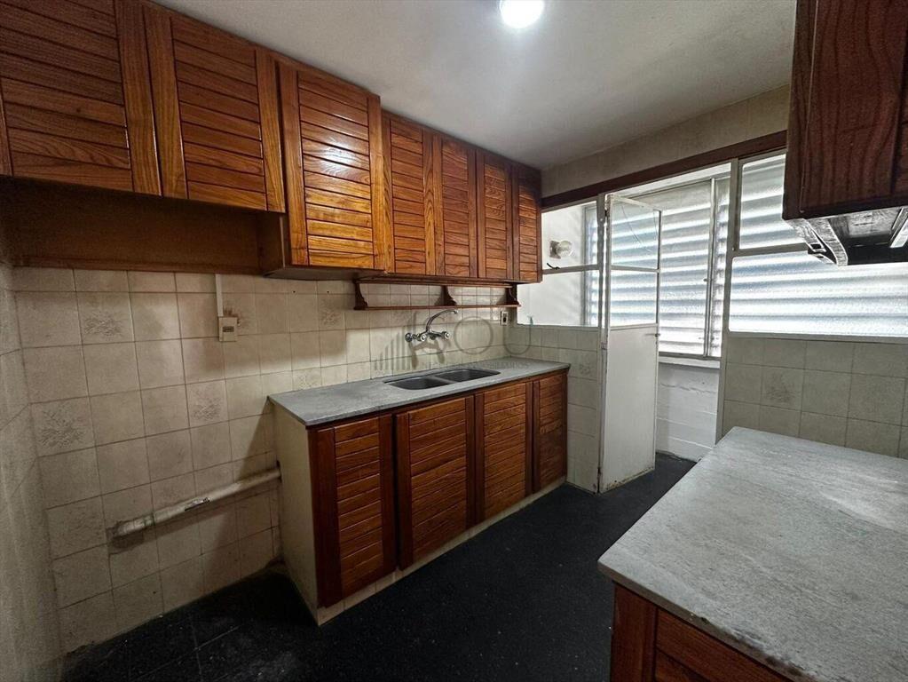 ALQUILER DE APARTAMENTO DE TRES DORMITORIOS EN POCITOS